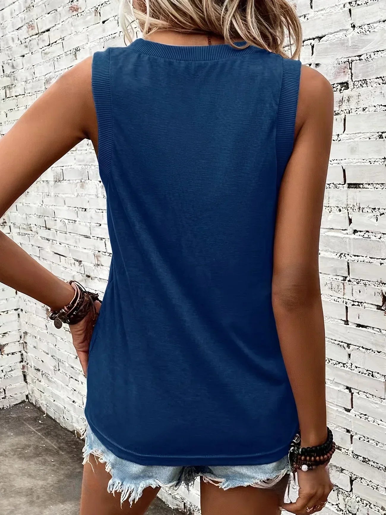 Assila V-hals Top
